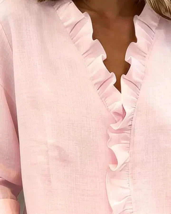 SARA | Blusa con scollo a V e volant delicati
