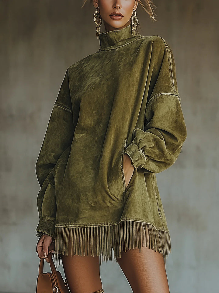 Mara | Vestito in camoscio con collo alto e frange