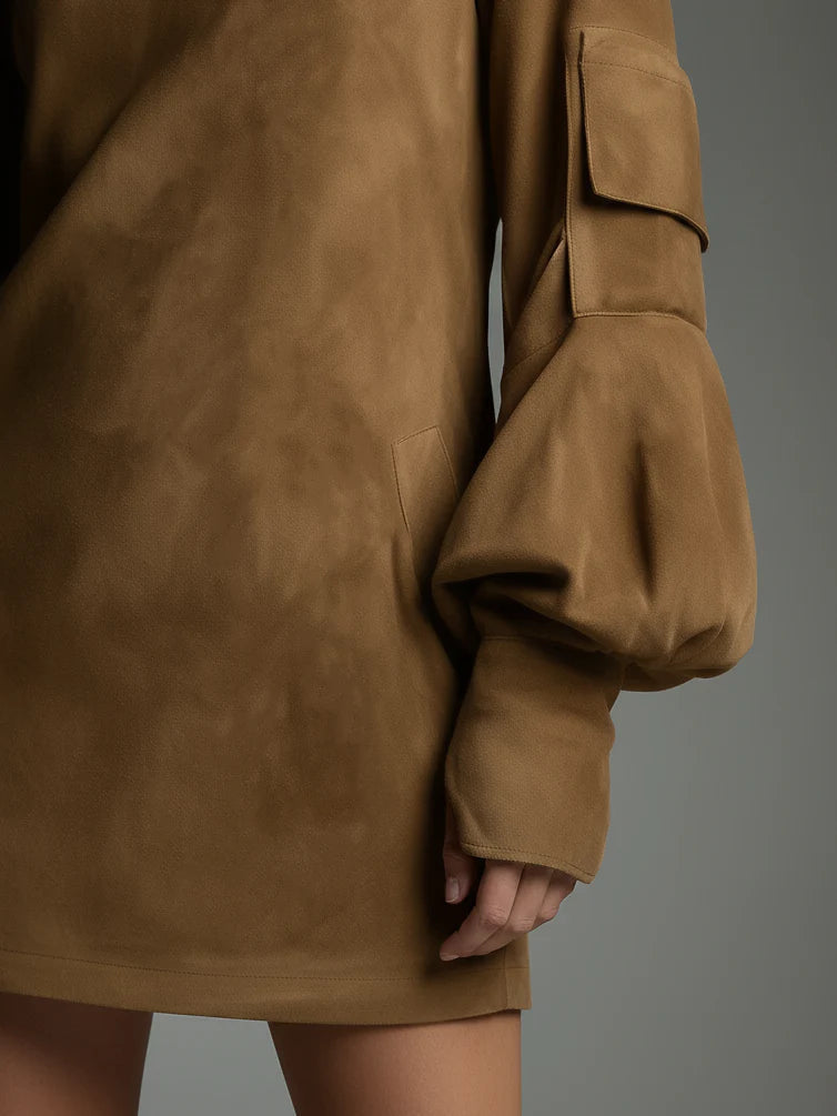 Livia | Minidress oversize in camoscio con colletto alto