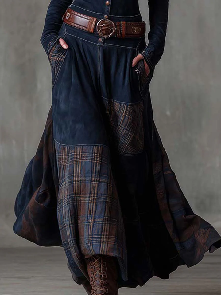 Martina | Vestito lungo vintage in camoscio a quadri blu navy