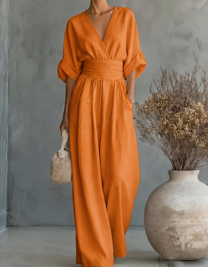 Kira | Tuta elegante e raffinata con scollo a V