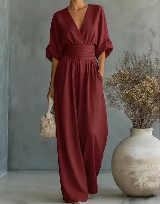 Kira | Tuta elegante e raffinata con scollo a V